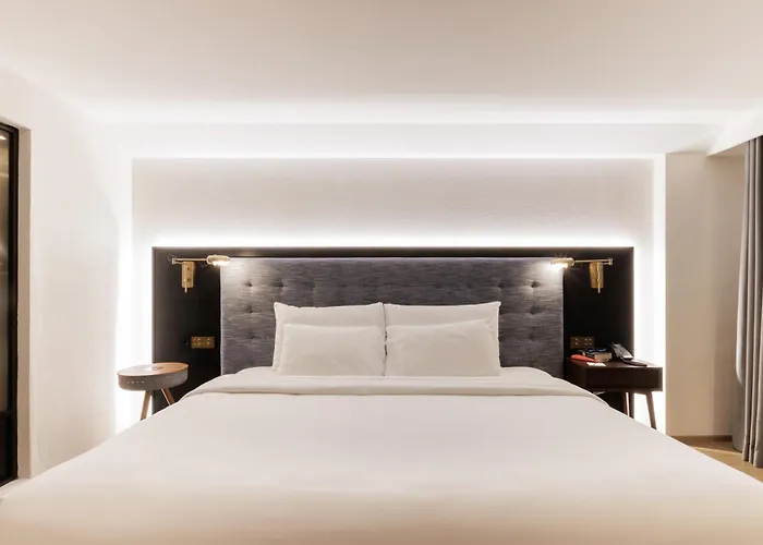 Public House Bangkok, A Member Of Design Hotels