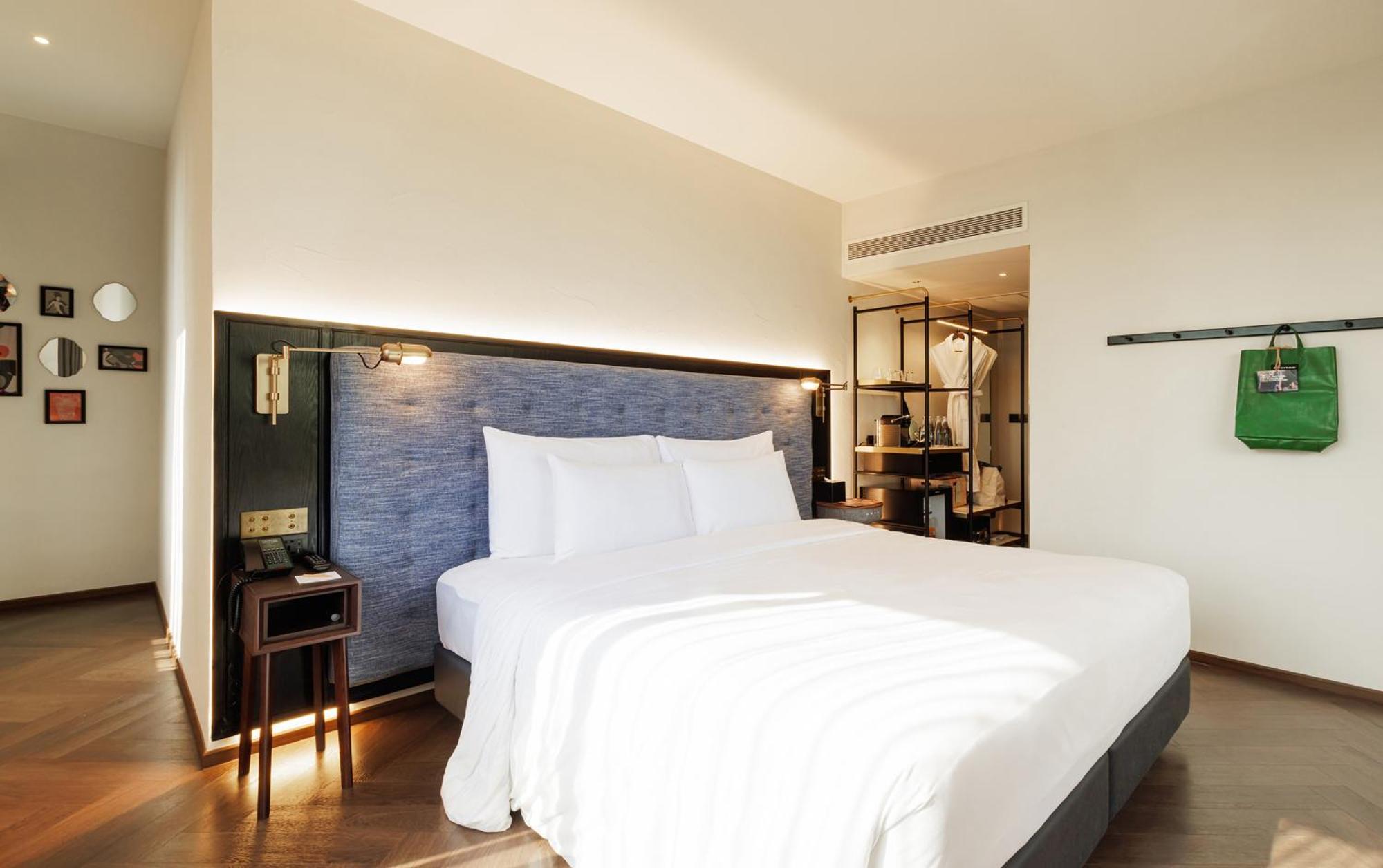 Public House Bangkok, A Member Of Design Hotel Bangkok