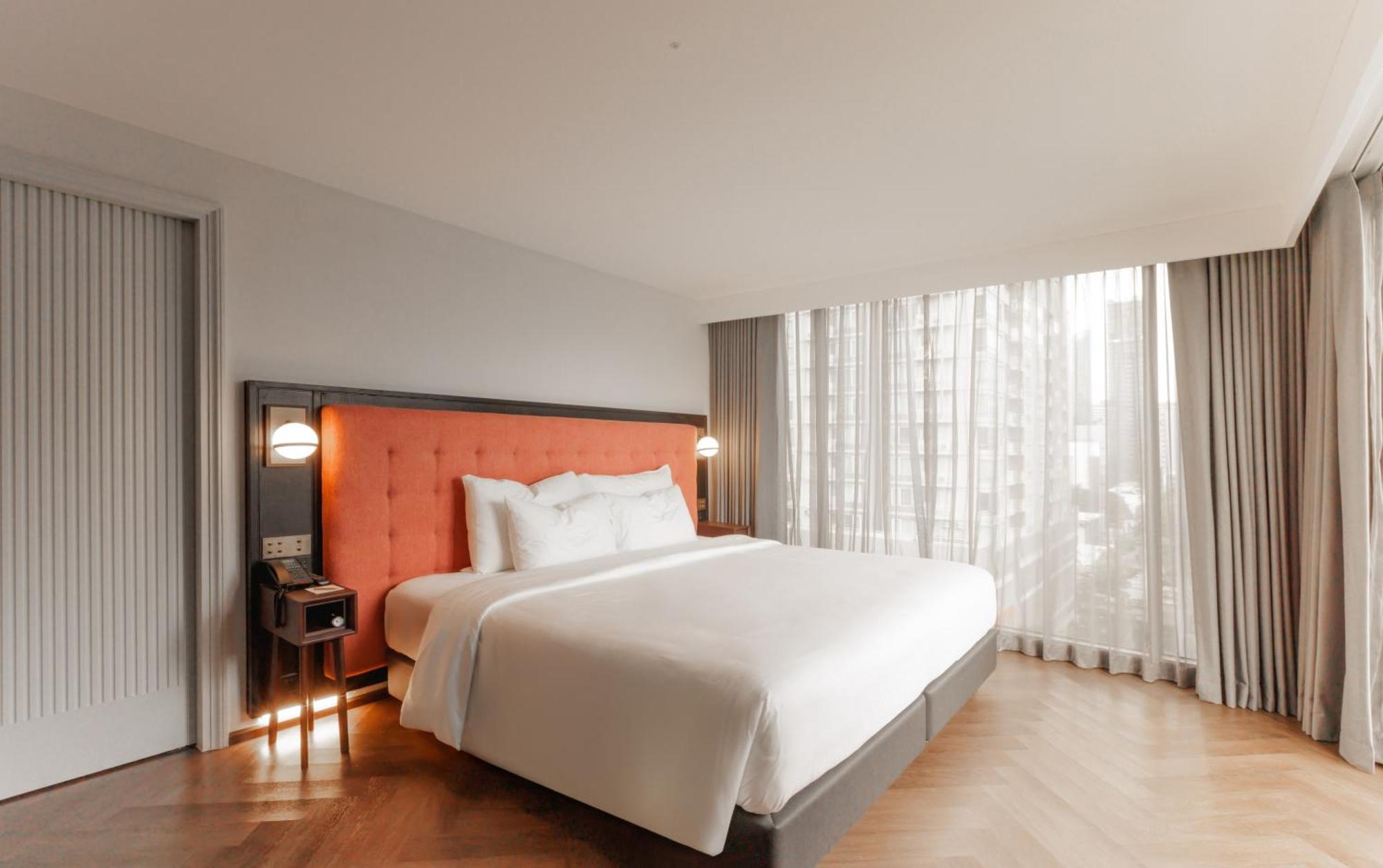 Public House Bangkok, A Member Of Design Hotel
