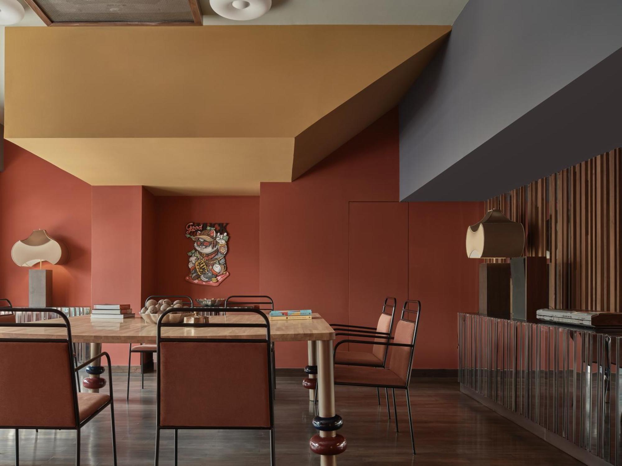 Public House Bangkok, A Member Of Design