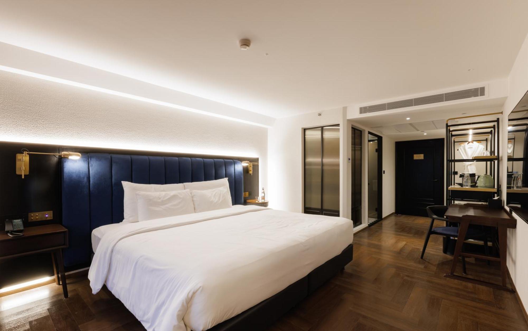 Public House Bangkok, A Member Of Design 5*